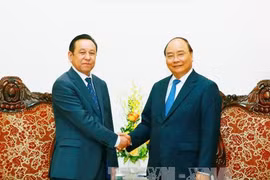 越南政府总理阮春福会见蒙古国驻越大使