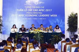 2017年亚太经合组织（APEC）国家委员会举行新闻发布会。（图片来源:越通社）