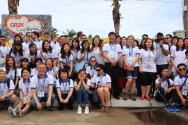 APEC 青年代表团走访广南省体验当地居民生活 了解地方特色