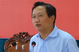 郑春青及其同案犯审理：45名律师为21名被告人辩护