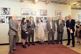 越南联合国教科文组织国家委员会秘书长范生珠在展会上发表讲话。（图片来源：越通社）