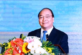 越南政府总理阮春福在太平省农业农村投资促进会上发表讲话（图片来源：越通社）