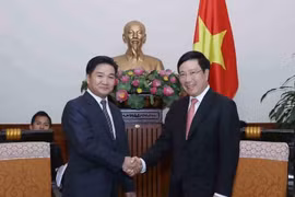 越南政府副总理武德儋​在会上发表讲话。