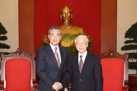 越共中央总书记阮富仲会见中国外交部长王毅