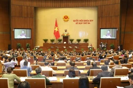 越南第十四届国会第三次会议22日在国会大夏隆重开幕。