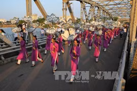 2017年第七届顺化传统手工艺节。（图片来源：越通社）