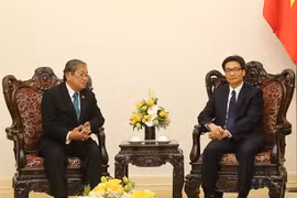 越南政府副总理武德儋会见柬埔寨信息部部长