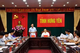 越共中央书记处书记、中央宣教部部长武文赏在与兴安省领导举行的会议上发表讲话。