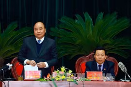 阮春福总理在会上致辞。
