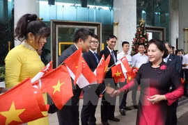 国会主席阮氏金银圆满结束对新加坡和澳大利亚的正式访问