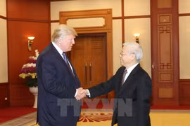 越共中央总书记阮富仲会见美总统特朗普