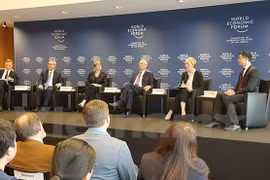 世界经济论坛(WFF)第47届年会新闻发布会场景（图片来源：Vietnam+）