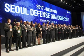 越南代表出席2017年首尔防务对话和2017年越南-韩国国防政策对话