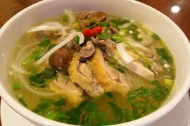 鸡肉米粉。