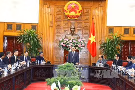 ​政府总理阮春福会见中国香港贸易发展局主席罗康瑞一行。