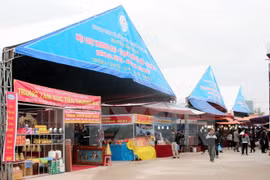 附图：2015年越中国际贸易交流会。（图片来源：越通社）