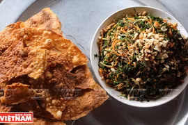 凉拌佛甲草成菜。