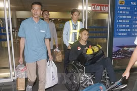 越南驻新西兰大使馆为被扣留船员办理回国手续