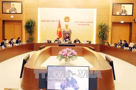 越南第十四届国会常委会第十九次会议在河内召开