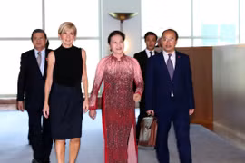 越南国会主席阮氏金银会见澳大利亚外长朱莉·毕晓普