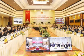 阮春福总理：各地方政府领导要特别关注反腐败工作