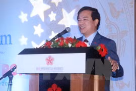 越南旅游总局副总局长何文超在会上发表讲话。（图片来源：越通社）