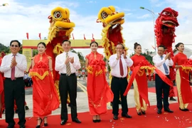 越中友谊国际口岸—友谊关国际货物运输专用通道通车仪式。（图片来源：越通社）