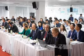 研讨会吸引国内外专家参与。