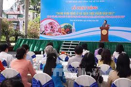 胡志明市2017年“食品安全行动月”启动