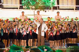 胡伯伯首次回乡访问60周年纪念典礼。