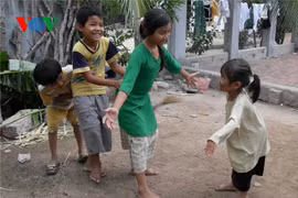 占族的民间游戏