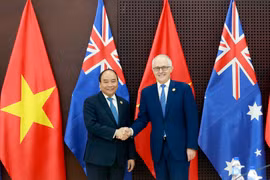 越南政府总理阮春福会见澳大利亚总理和新西兰总理