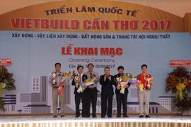 2017年芹苴国际建材展览会开幕。（图片来源：越通社）