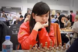 越南棋手阮氏梅兴在比赛中（图片来源：体育报）