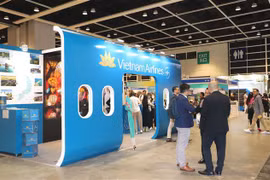 越南国家航空公司的展位。图自越通社