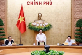 越南政府总理范明政任职后主持召开政府第一次会议