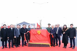 越南政府总理阮春福出席3号环路与河内——海防高速公路立交桥的落成典礼
