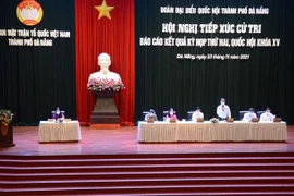 武文赏在岘港市开展选民接待活动