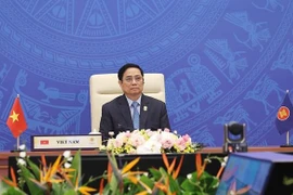 越南政府总理范明政提议东盟重点关注两大问题