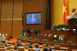 第十五届国会第二次会议：就两项法律草案提出意见