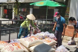 支持民众战胜疫情