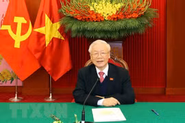 越共中央总书记、国家主席阮富仲与老挝人民革命党中央委员会总书记、政府总理通伦·西苏里通电话