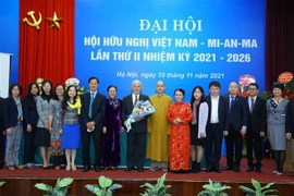 周功冯连任越南与缅甸友好协会主席