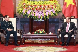 越南国家主席阮春福会见中国国防部部长魏凤和