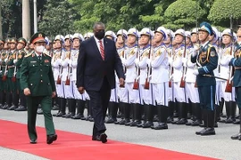 美国国防部部长奥斯汀对越南进行正式访问