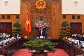 范明政总理：尽一切努力在国内生产出新冠疫苗和治疗药物