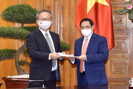 越南政府总理范明政会见日本驻越南大使山田贵雄