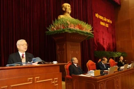 越共十二大十五中全会：继续为成功举行越共十三大做好准备
