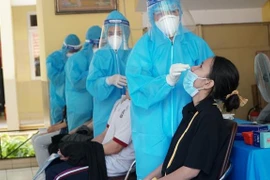 新冠肺炎确诊病例数上升 胡志明市设立更多野战医院
