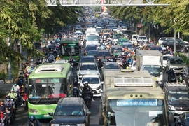 胡志明市建设穿越市中心的两条架空道路